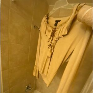 Cute and comfy long sleeve round neck Bohemian style top.